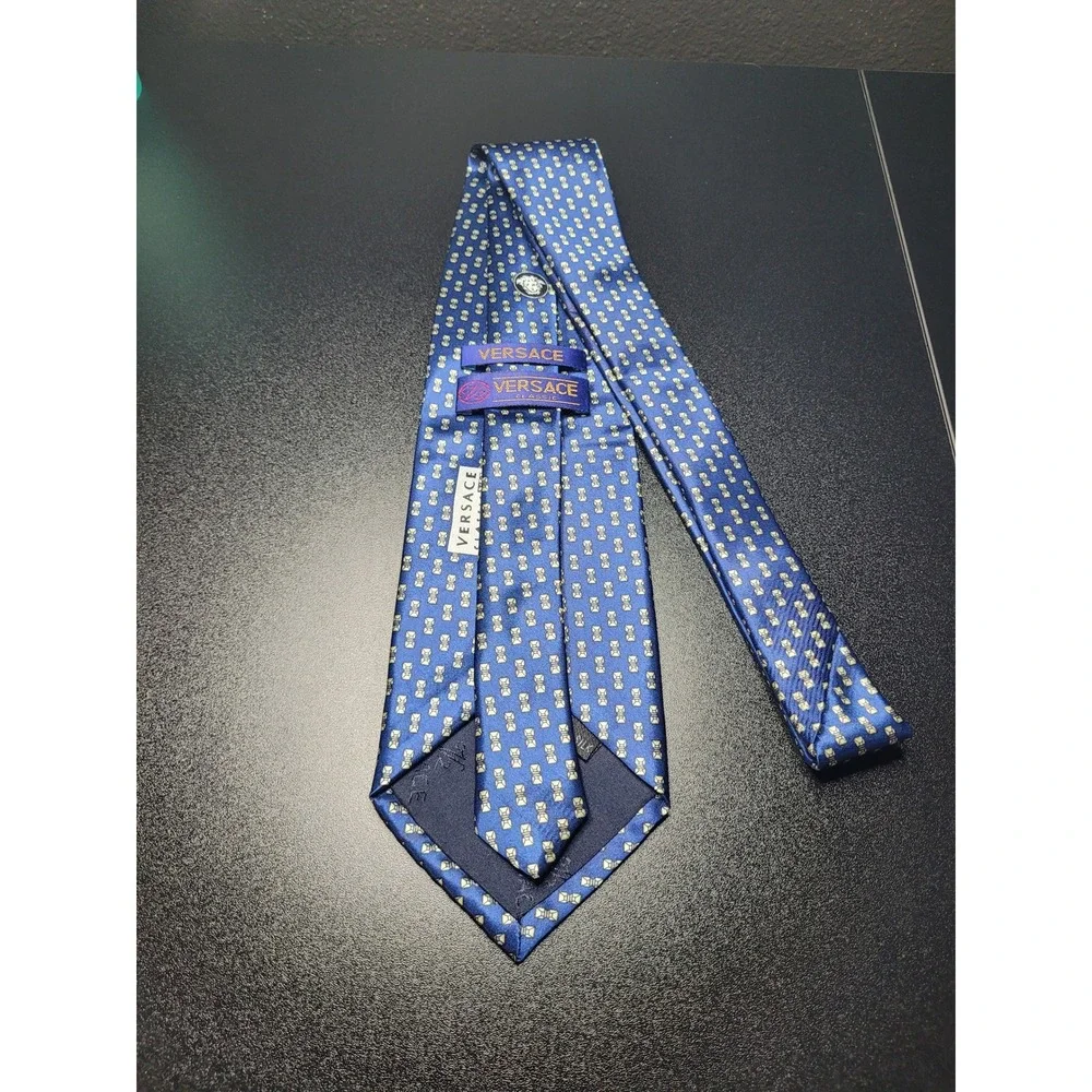 Versace Men's Necktie Blue Geometric 100% Silk 3.75